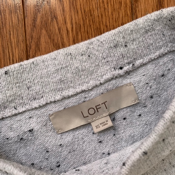 [SOLD] Gray Speckled Colorblock Tunic Sweater - Picture 2 of 4